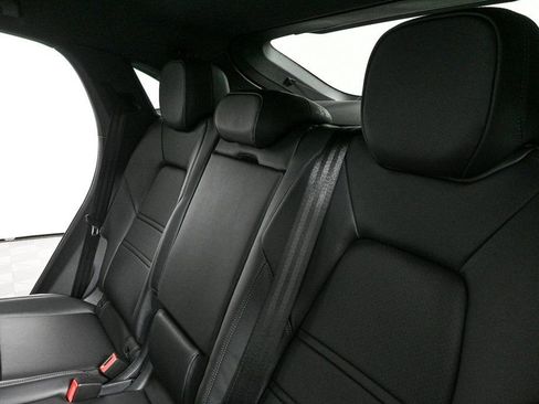 Used 2026 Porsche Cayenne Coupe AWD/4WD image 23