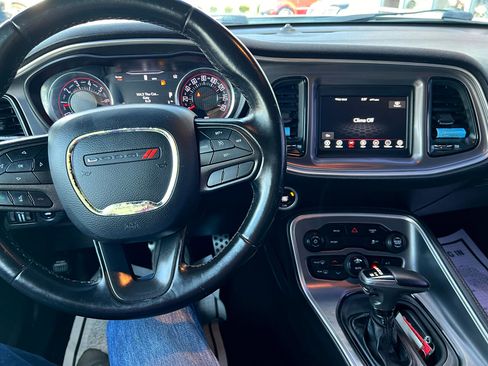 Used 2020 Dodge Challenger SXT image 18