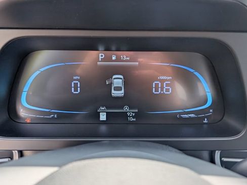 New 2026 Hyundai Elantra SE FWD image 17