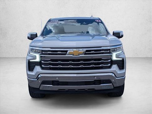 Used 2022 Chevrolet Silverado 1500 LTZ w/ Z71 Off-Road Package AWD/4WD image 2