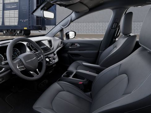 New 2025 Chrysler Pacifica Select image 25