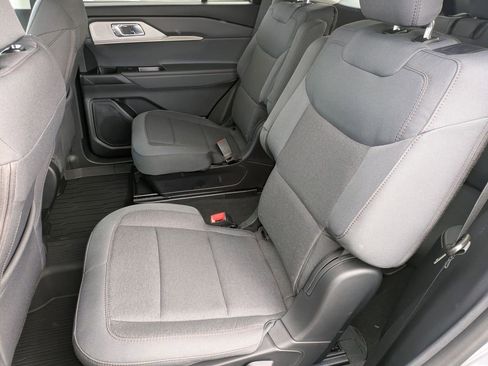 New 2026 Ford Explorer Active image 18