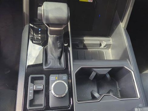 Used 2024 Toyota Tundra SR5 w/ SR5 Convenience Package AWD/4WD image 19