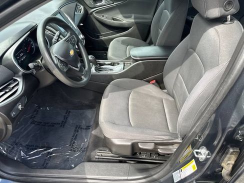 Used 2017 Chevrolet Malibu LS FWD image 24