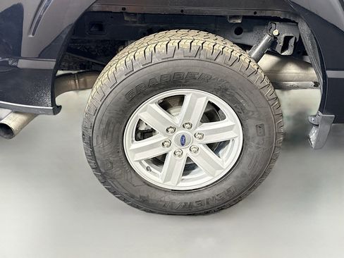 Used 2023 Ford F150 XLT image 31