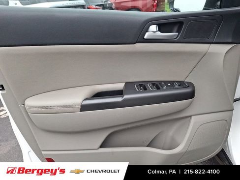 Used 2020 Kia Sportage S w/ S Sunroof Package image 15