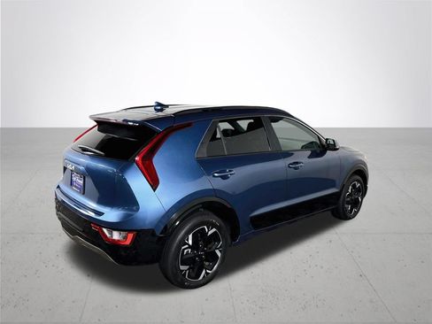 Certified 2023 Kia Niro Wind FWD image 7