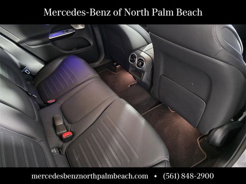 Used 2024 Mercedes-Benz GLC 300 4MATIC image 26
