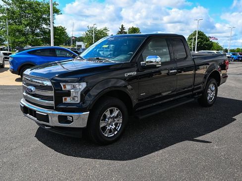 Used 2017 Ford F150 Lariat w/ Equipment Group 502A Luxury AWD/4WD image 9