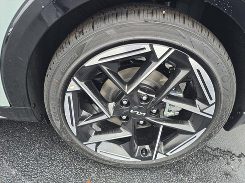 New 2025 Kia K4 GT-Line image 12