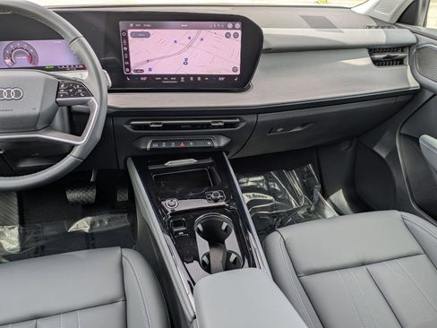 New 2026 Audi Q3 quattro 2.0T AWD/4WD image 6