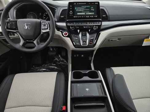 New 2026 Honda Odyssey Elite image 9