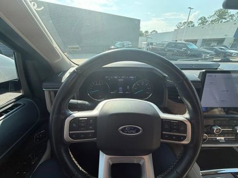 Used 2024 Ford Expedition Max Limited RWD image 16