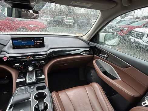 Used 2023 Acura MDX SH-AWD w/ Advance Package image 27