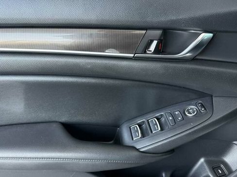 Used 2021 Honda Accord Sport Special Edition image 11