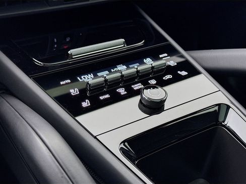 Certified 2026 Porsche Cayenne S image 23