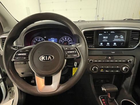 Used 2020 Kia Sportage LX image 34