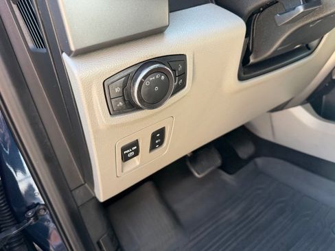 Used 2019 Ford F150 XLT w/ Equipment Group 302A Luxury AWD/4WD image 29