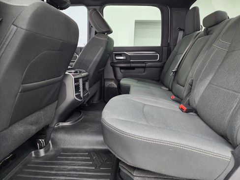 Used 2022 RAM 2500 Big Horn w/ Night Edition image 9