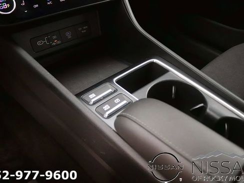 Used 2024 Hyundai Sonata SEL FWD image 17
