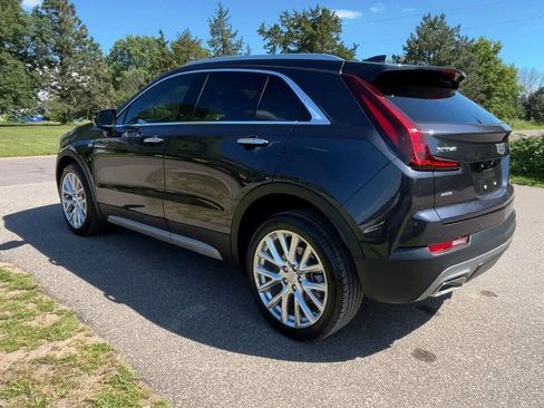 Used 2022 Cadillac XT4 Premium Luxury w/ LPO, Radiant Package image 3