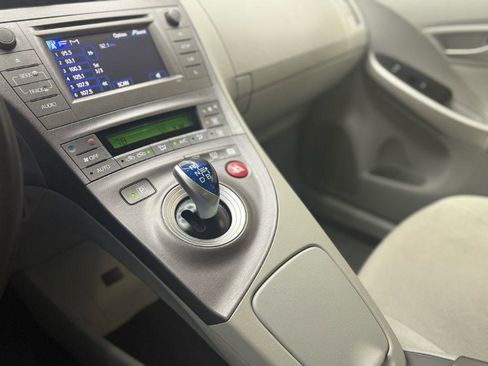 Used 2015 Toyota Prius Two FWD image 17