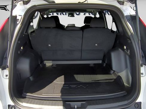 Used 2025 Honda CR-V Sport image 9
