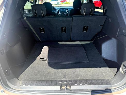 Used 2018 Chevrolet Equinox LT image 17