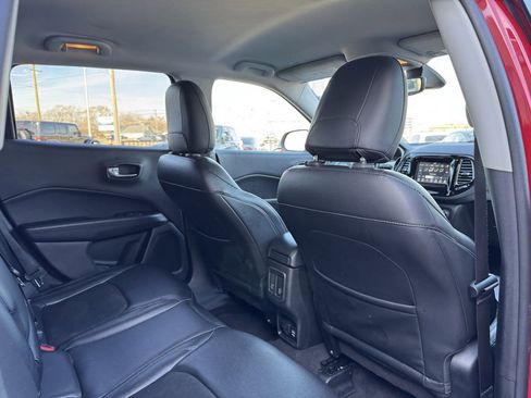 Used 2018 Jeep Compass Latitude w/ Popular Equipment Group image 31