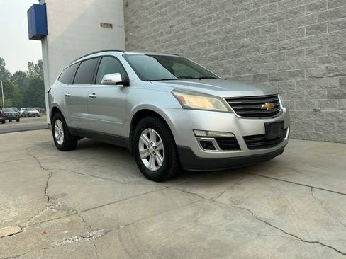 Used 2014 Chevrolet Traverse LT FWD image 1