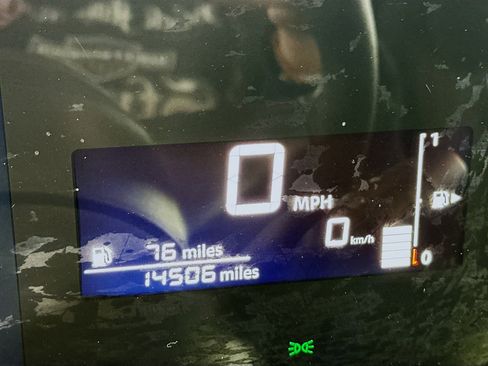 Used 2025 Nissan Kicks SV FWD image 18