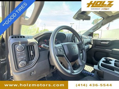 Certified 2024 Chevrolet Silverado 1500 Custom Trail Boss w/ Dark Appearance Package AWD/4WD image 10
