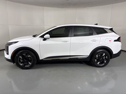 New 2026 Kia Sportage LX image 5