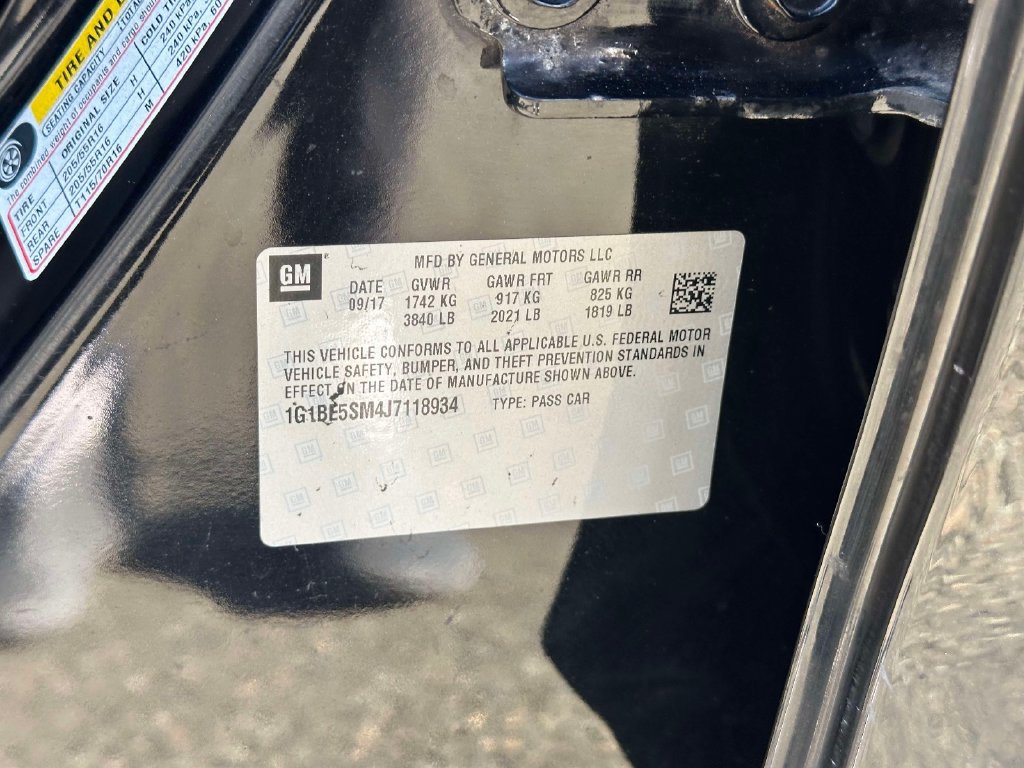 Used 2018 Chevrolet Cruze LT w/ Convenience Package FWD image 33
