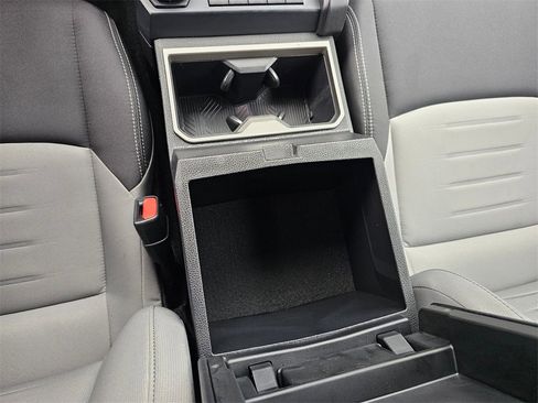 Used 2025 Toyota Tacoma TRD Sport image 30