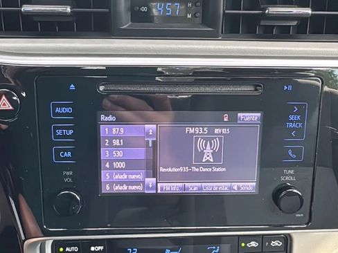 Used 2018 Toyota Corolla LE FWD image 47