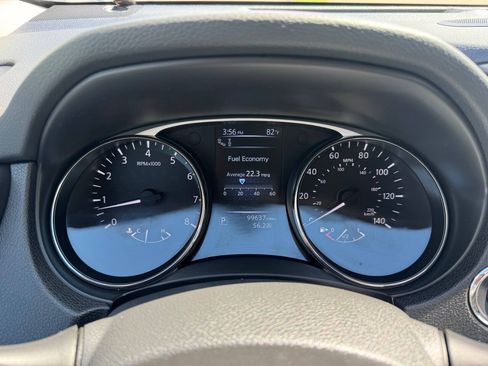 Used 2015 Nissan Rogue SL w/ SL Premium Package AWD/4WD image 18