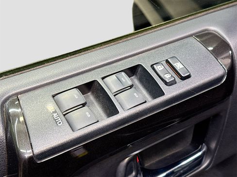 Used 2024 Toyota 4Runner TRD Off-Road image 18