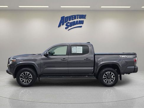 Used 2020 Toyota Tacoma TRD Sport AWD/4WD image 4
