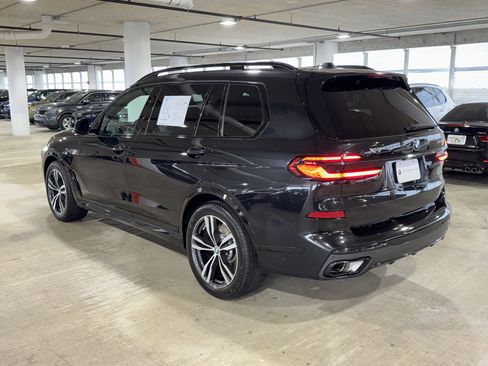 Used 2024 BMW X7 xDrive40i w/ M Sport Package image 6