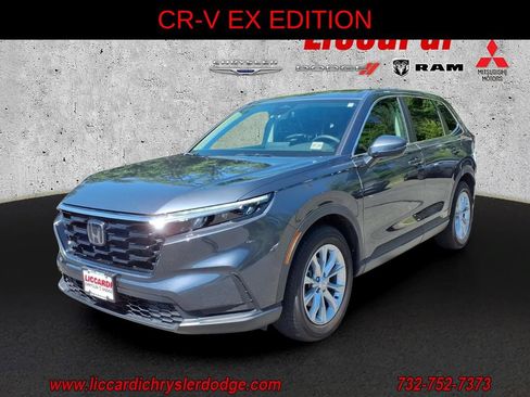 Used 2025 Honda CR-V EX image 3
