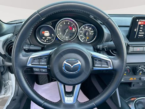 Used 2019 MAZDA MX-5 Miata RF Club w/ I-ACTIVSENSE Sport Package RWD image 27
