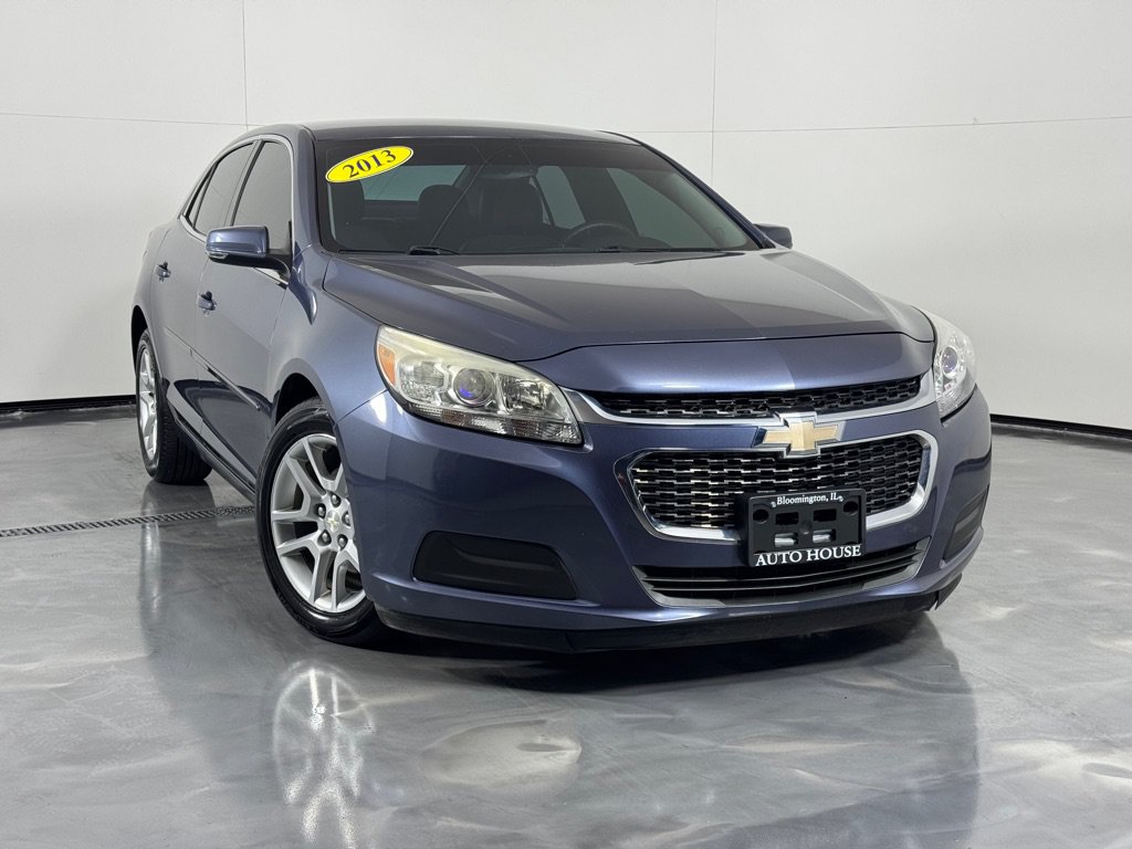 Used 2014 Chevrolet Malibu LT w/ Power Convenience Package FWD image 2