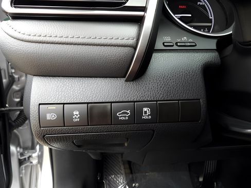 Used 2024 Toyota Camry XLE image 23