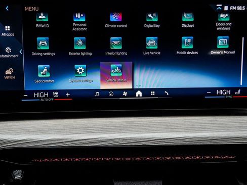 Used 2025 BMW 330i Sedan image 26