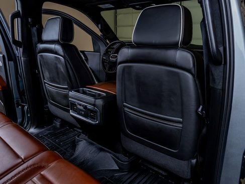 Used 2024 GMC Sierra 3500 Denali Ultimate AWD/4WD image 33