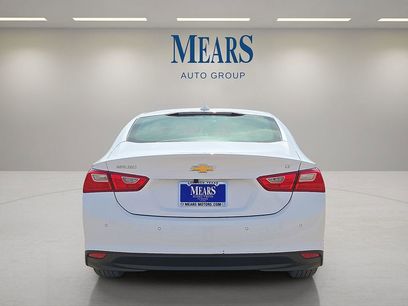 Used 2024 Chevrolet Malibu LT