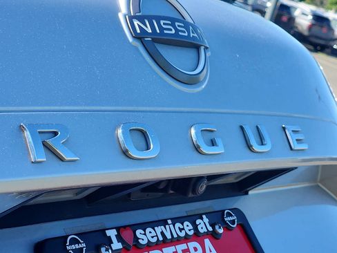Certified 2023 Nissan Rogue SV AWD/4WD image 30