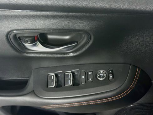 Used 2024 Honda HR-V Sport image 15