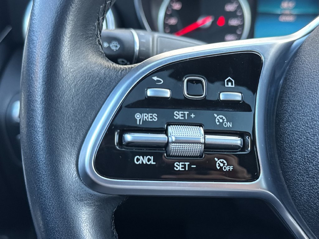 Used 2020 Mercedes-Benz C 300 Sedan image 30